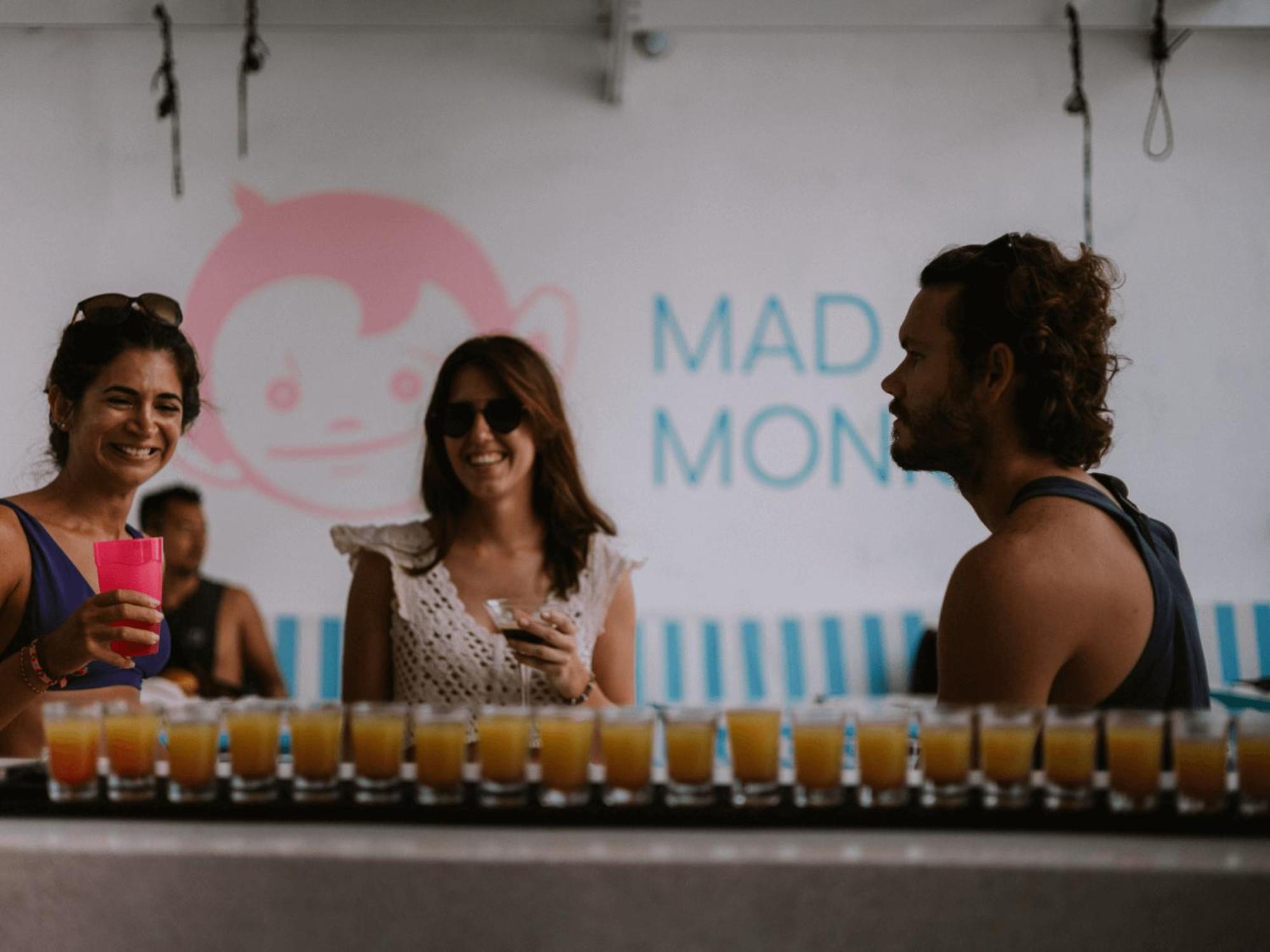 A Pousada Mad Monkey Kuta  Exterior foto